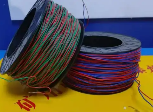 隆德放炮线的主要材质有哪些？不同材质的适用场景有何区别？
